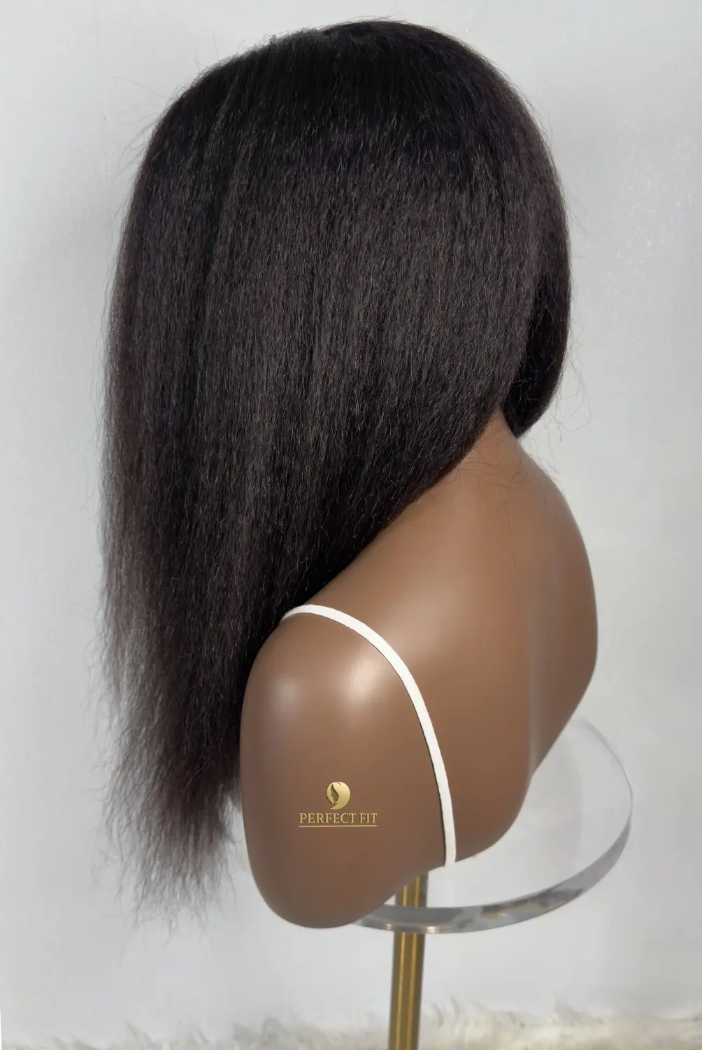 Kinky-Straight-Lace-Front-Wig-Human-Hair-ONYC-Kinky-Blowout-Fro-Out-Julie-Wig-Side-View.webp ONYC® Blowout U-Part Wig Human Hair – Kinky Straight Lace Front U-Part Wig (FroOut™ Julie) - Image 6