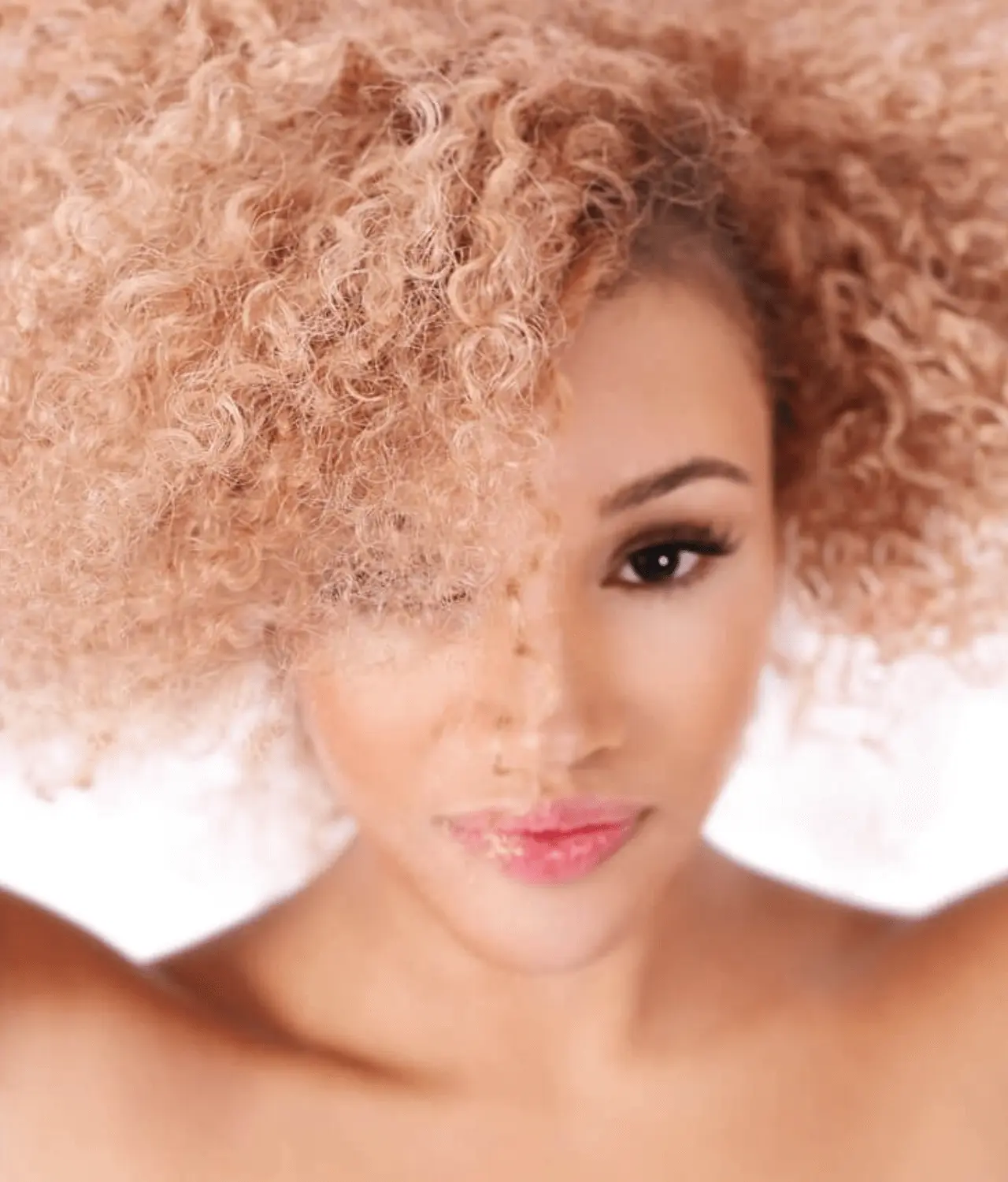 ONYC-Hair-Kinky-3B-3C™-Colored-Color-27-Naomi.webp onyc hair